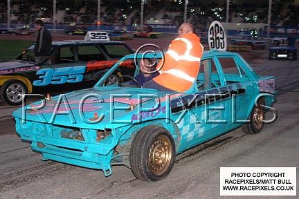 copyrightmattbull14112004 022