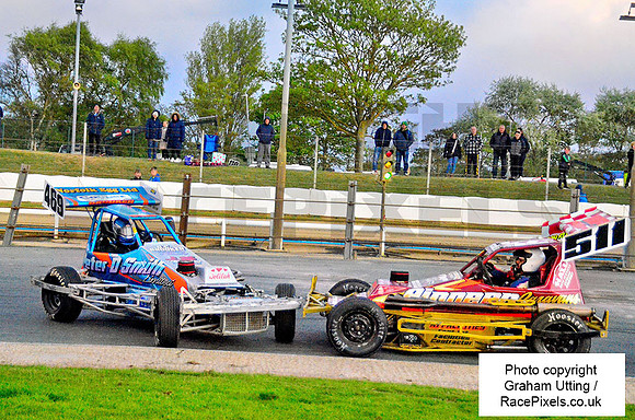 U040525-219