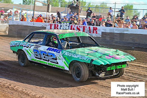 280625-303